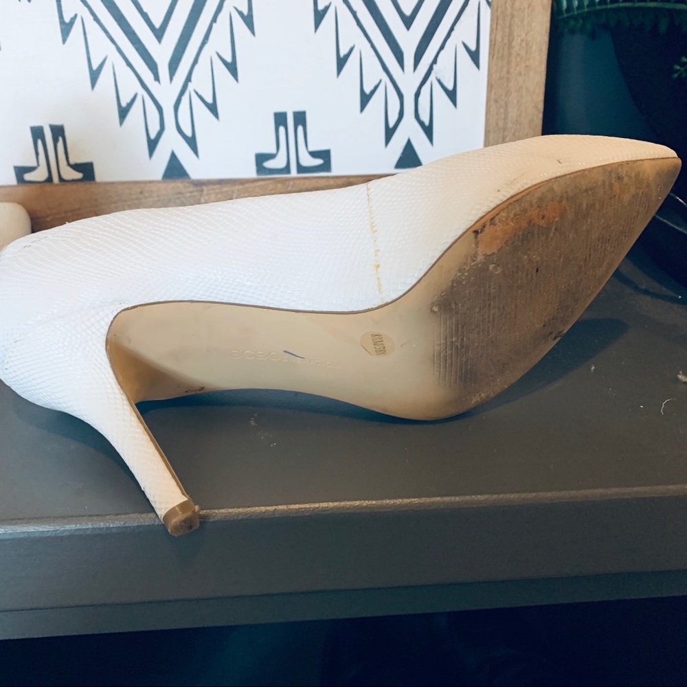 BCBGeneration white heels - Picture 4 of 4